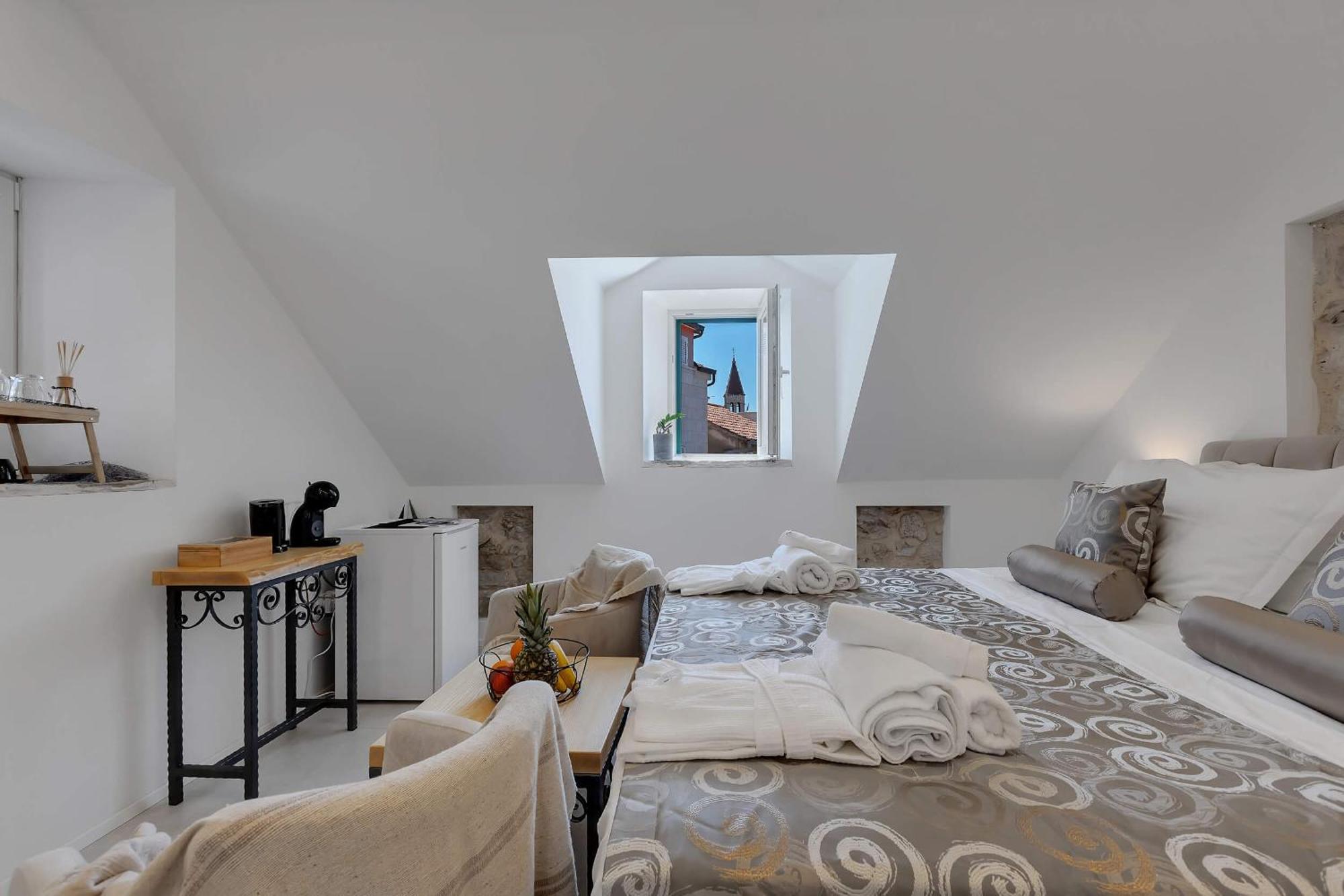 Luxury Rooms Palace B&B Makarska Ngoại thất bức ảnh