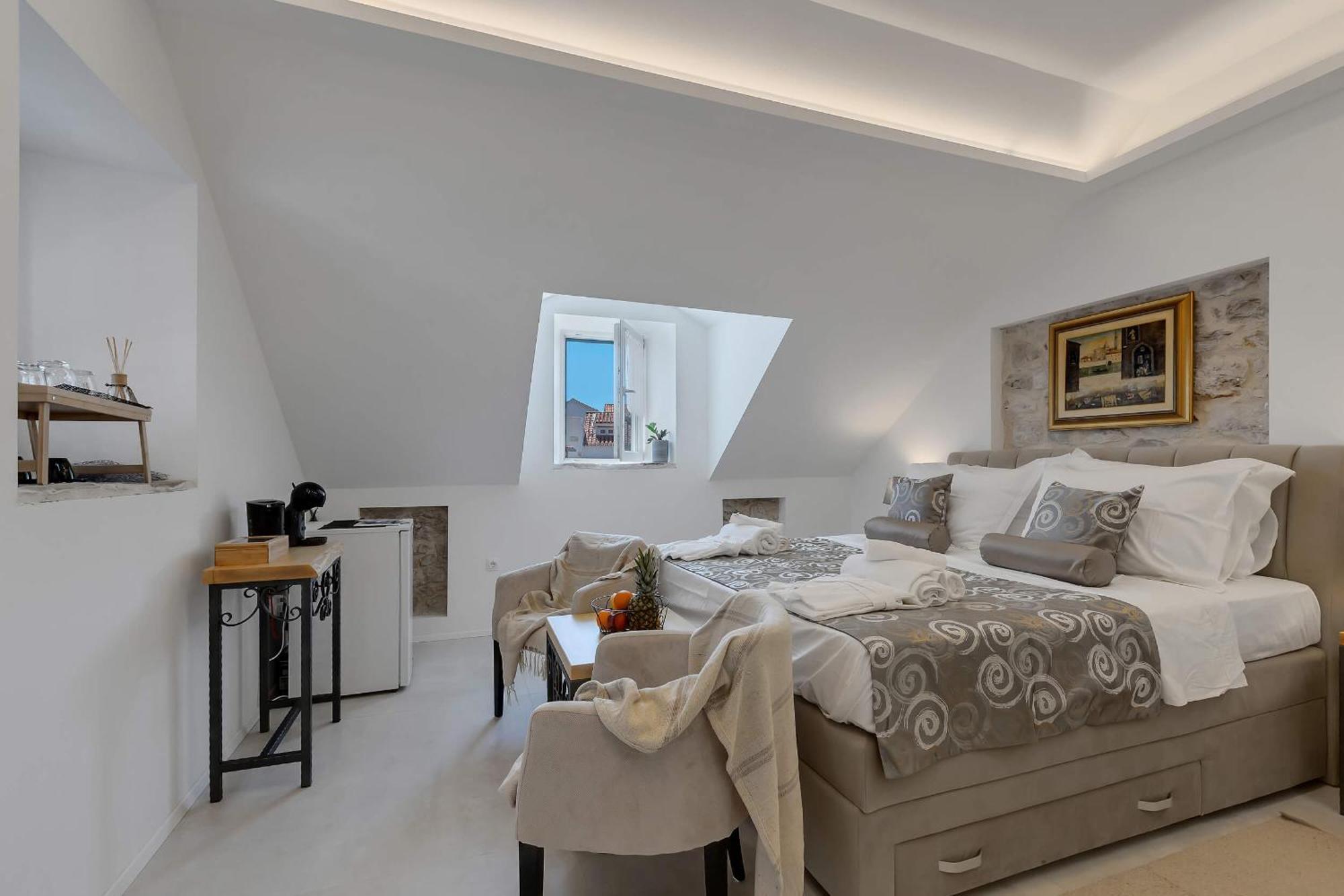 Luxury Rooms Palace B&B Makarska Ngoại thất bức ảnh