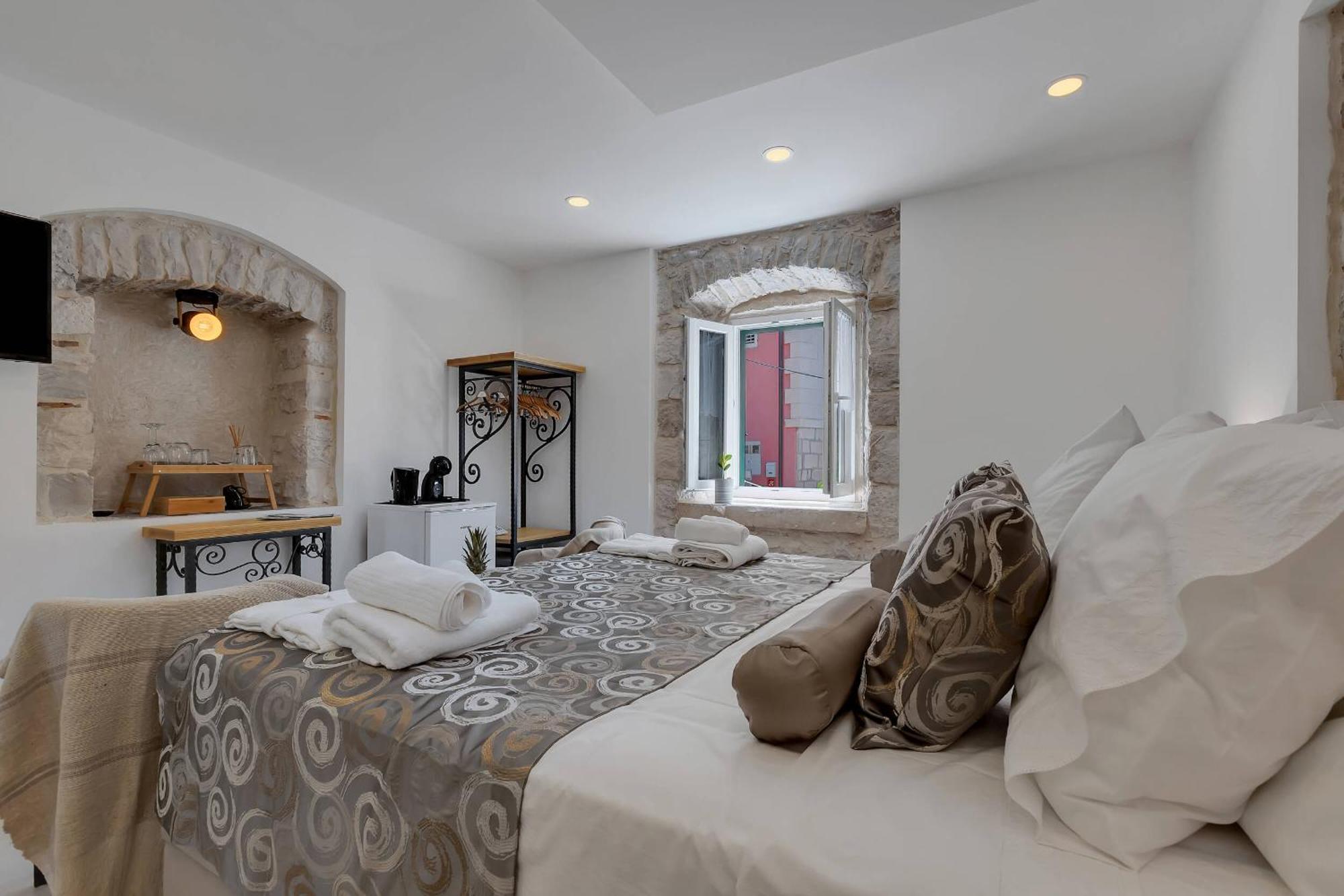 Luxury Rooms Palace B&B Makarska Ngoại thất bức ảnh