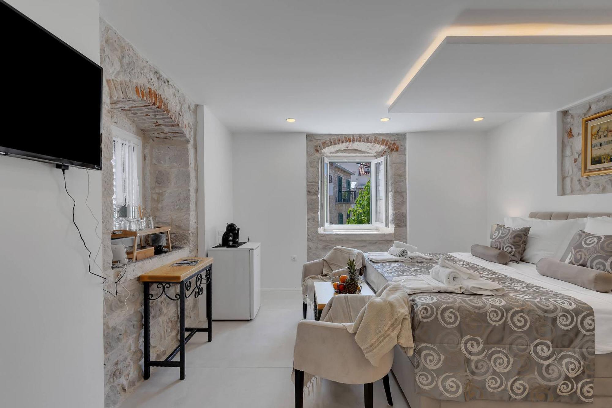Luxury Rooms Palace B&B Makarska Ngoại thất bức ảnh